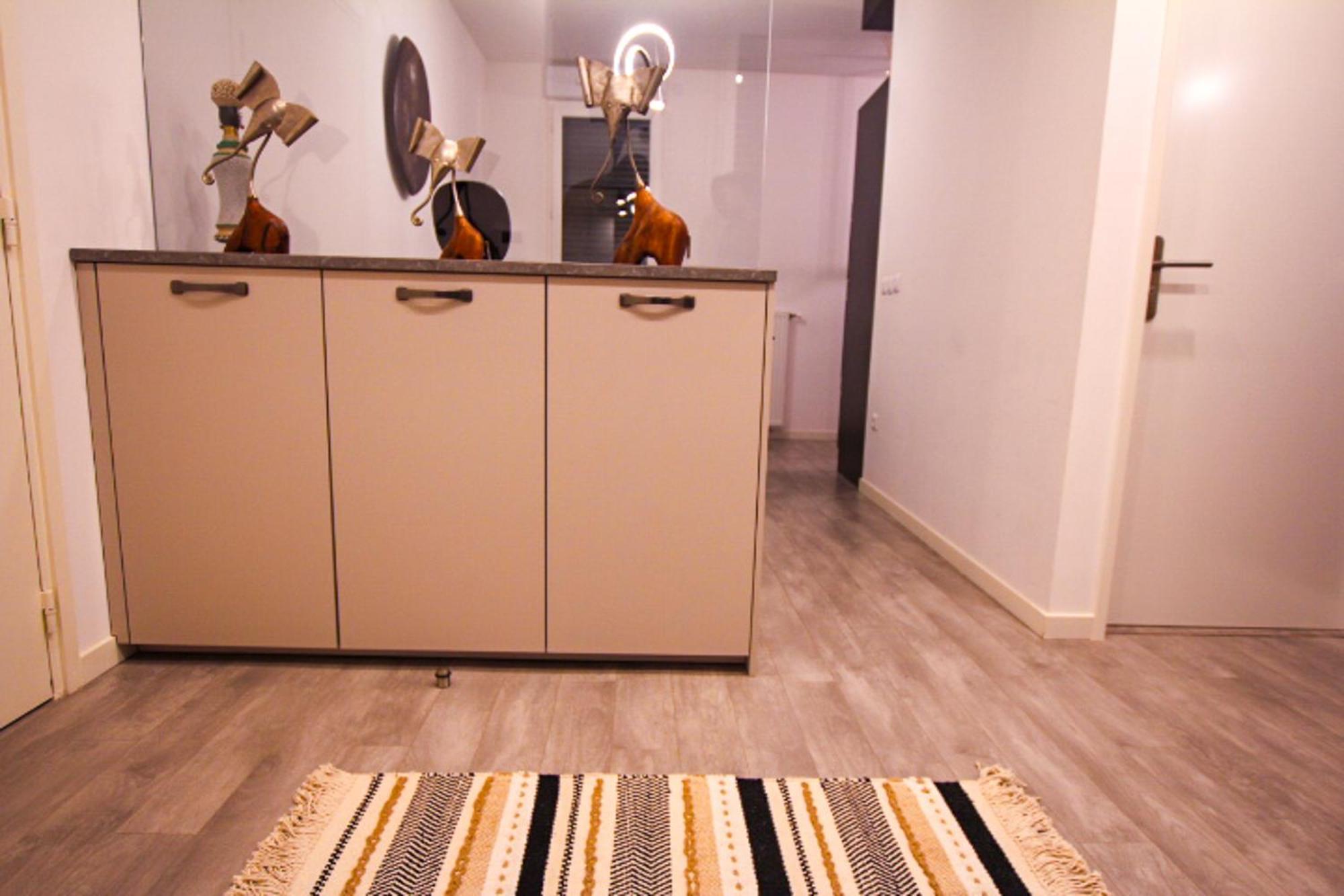 Skyview Luxury Appartement A Монтеврен Екстер'єр фото